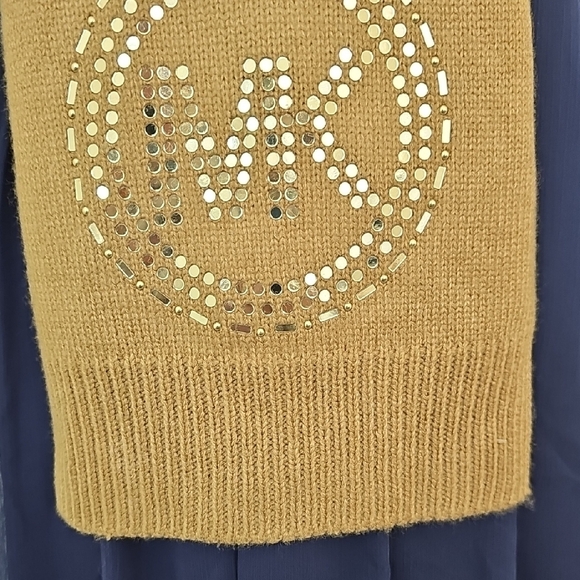Michael Kors Camel Knit Scarf with Logo - Picture 4 of 5